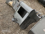 Used Bucket for Takeuchi ,Top of used Bucket,Top of Used Takeuchi Bucket,Top of used Bucket in yard